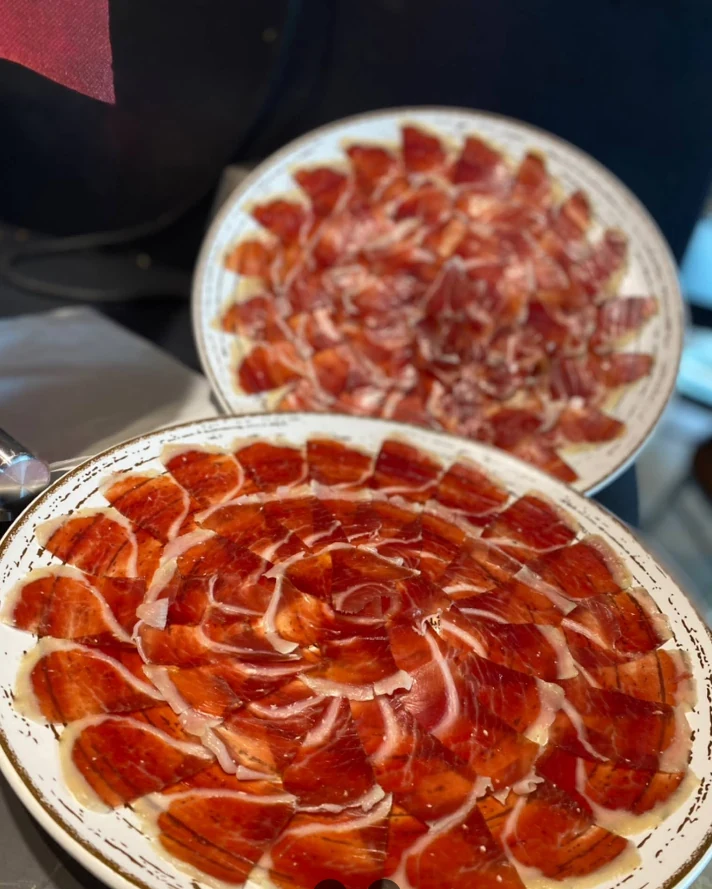 Platos preparados para servir en ALSUS